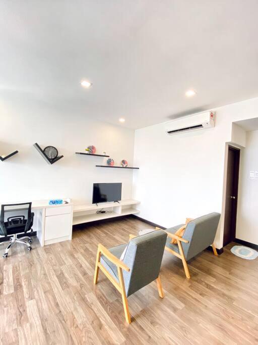 Rm100 Only @ Landmark Residence 2, Budget Stay, Near Cherasbalakongc180 Kajang Exterior foto